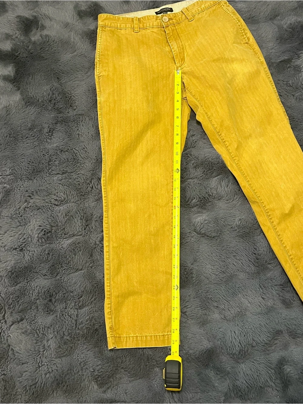 Banana Republic Men's Chinos in Mustard Yellow Size 31/30